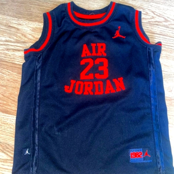 Kids basketball jersey air Jordan - Picture 2 of 3